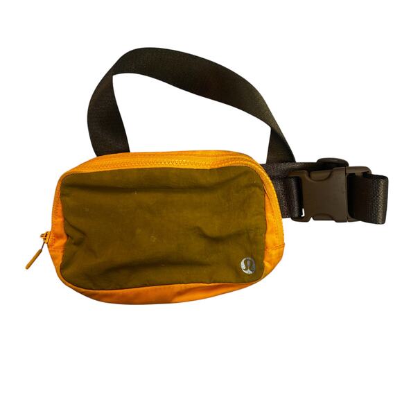 LuluLemon Everywhere Belt Bag Gorpcore‎ Orange Green Hiking Outdoor Durable - Picture 1 of 5